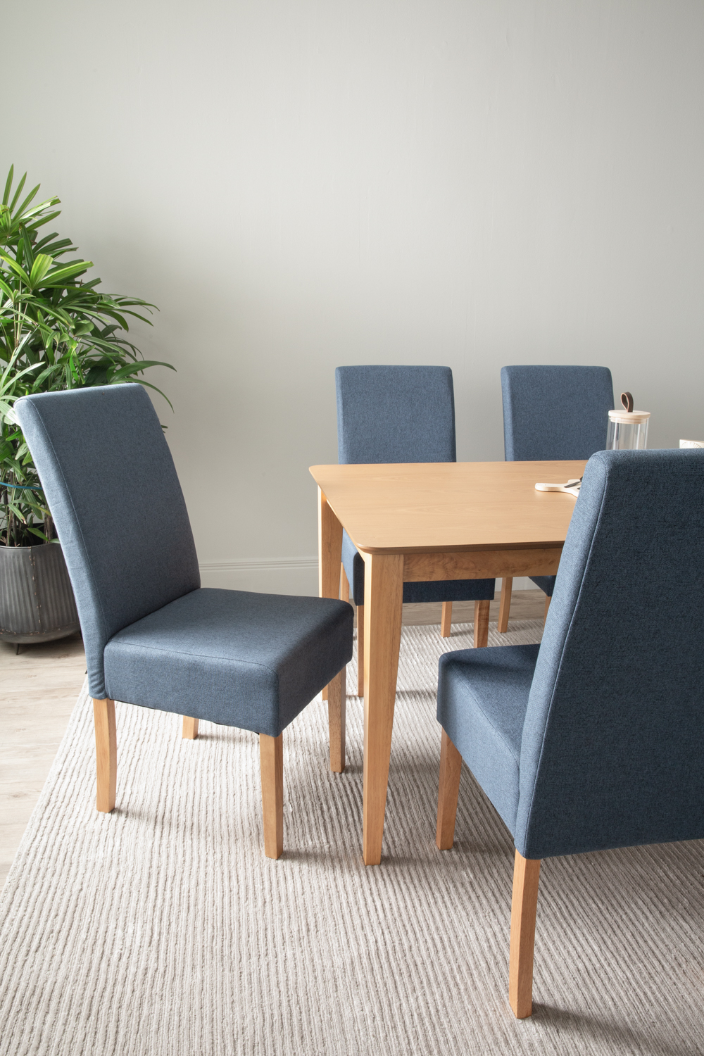 Mesi 6 Seater Dining Suite - Image 7