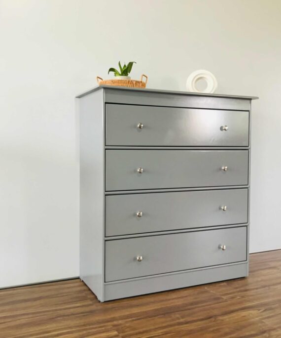 Chest of Drawers Model no. 37