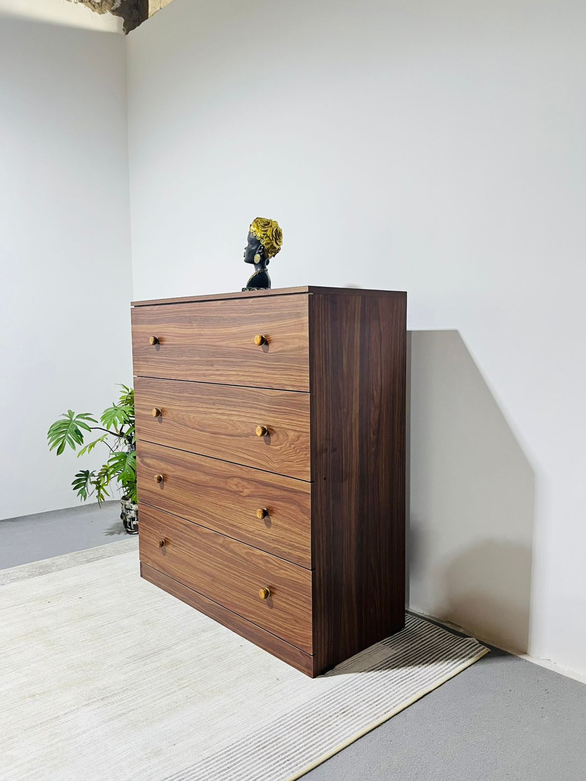 Novo Chest of Drawers - Image 4
