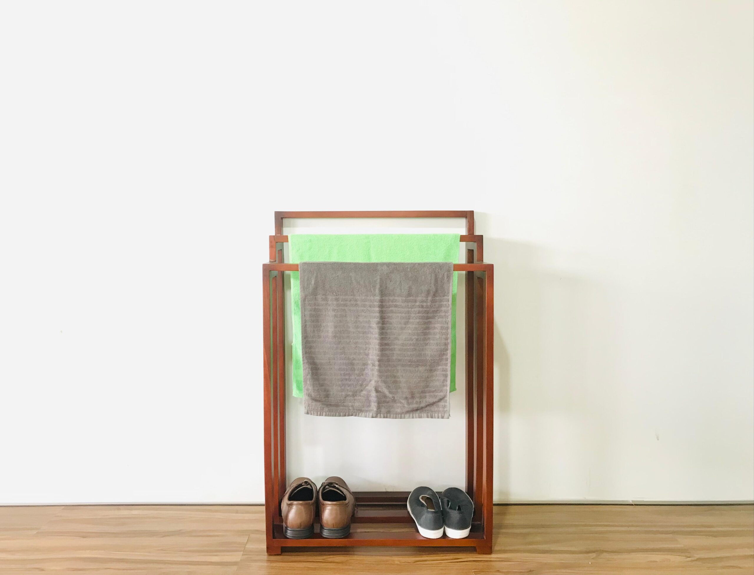 Vito Clothes Rack - Image 2