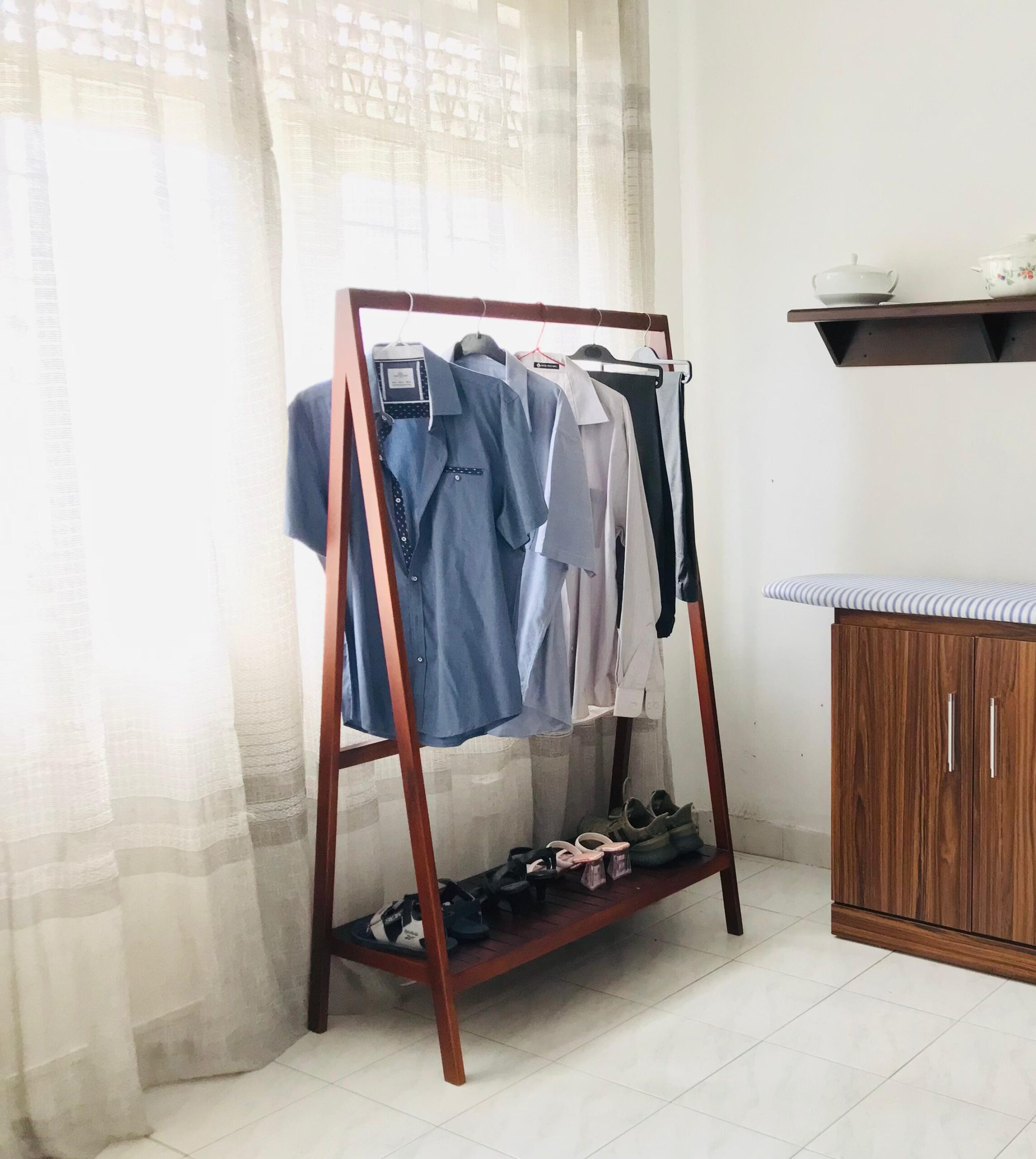 Dove Open Closet - Image 2