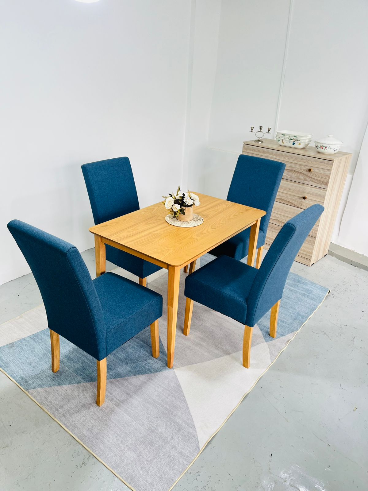 Mesi 4 Seater Dining Suite - Image 9